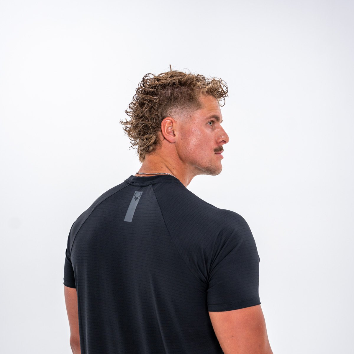 Image of Active T-Shirt 2.0 - Color - Black - Black Logo