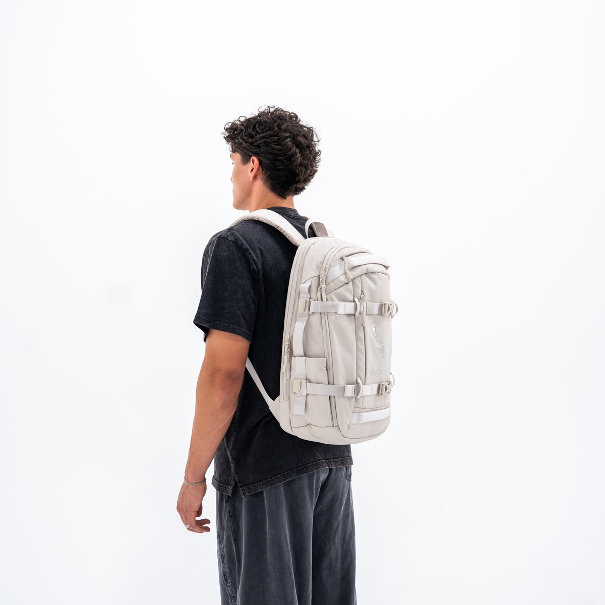 Image of Bucked Up Backpack - 25L - Color - Platinum / Gray - 3 / 6