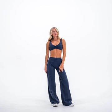 Base Straight Leg Leggings